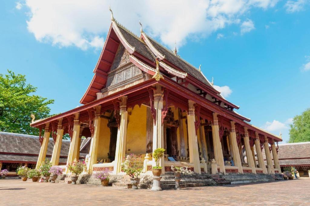 Le Luxe Boutique Hotel Vientiane Exterior foto
